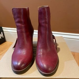 Frye & Co Allister Zip Bootie Size 8